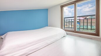 Gangneung Haewadal Pension