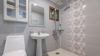 Gangneung Haewadal Pension