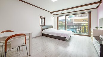 Gangneung Haewadal Pension