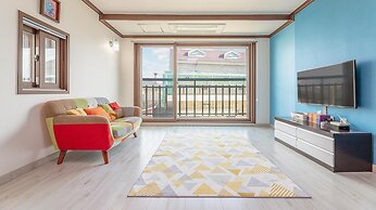 Gangneung Haewadal Pension