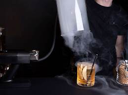 Tribe Paris La Defense Esplanade