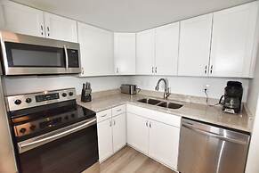 1109 Waters Edge Resort 1 Bedroom Condo by RedAwning