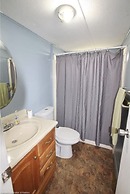 Canal Cottage Just Off The Rim Canal 2 Bedroom Cottage by RedAwning