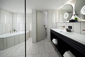 Cardo Brussels, Autograph Collection