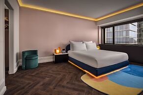 Cardo Brussels, Autograph Collection