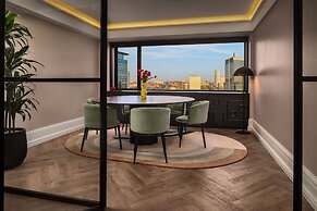 Cardo Brussels, Autograph Collection