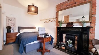 Stylish Town Centre Apartments