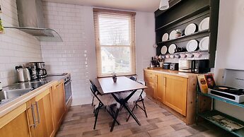 Stylish Town Centre Apartments