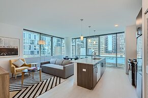 Sentral Michigan Avenue