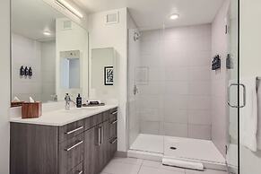 Sentral Michigan Avenue