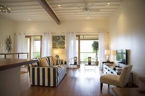 Luxury 3-bed Villa, St James, Near Beach & Gym