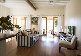 Luxury 3-bed Villa, St James, Near Beach & Gym