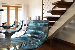 Luxury 3-bed Villa, St James, Near Beach & Gym