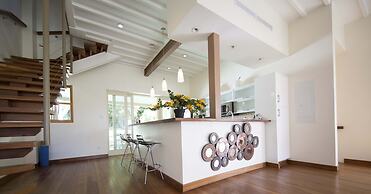 Luxury 3-bed Villa, St James, Near Beach & Gym