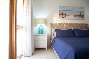 Luxury 3-bed Villa, St James, Near Beach & Gym