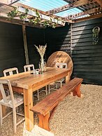 Immaculate Lotus Belle Tent Retreat, North Devon