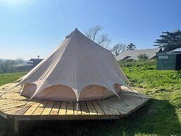 Immaculate Lotus Belle Tent Retreat, North Devon