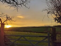 Immaculate Lotus Belle Tent Retreat, North Devon