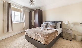 Stunning 2-bed Apartment in Grays