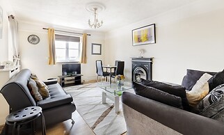 Stunning 2-bed Apartment in Grays