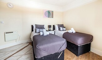 Stunning 2-bed Apartment in Grays