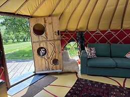 Dragon Orchard Retreat