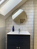 Dragon Orchard Retreat