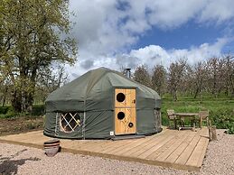 Dragon Orchard Retreat