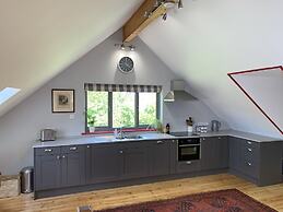 Dragon Orchard Retreat