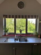 Dragon Orchard Retreat