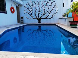 Íkaro Suites Colonial