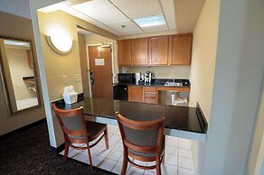 Quality Inn & Suites Downtown Mansfield