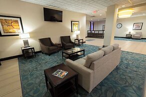 Quality Inn & Suites Downtown Mansfield