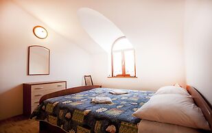 Cademia Two-bedroom Apartment 2