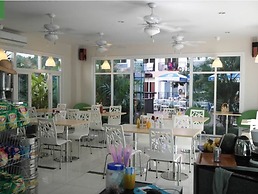 Plaza Residence F6 R62 Residence