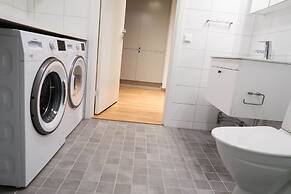 Luxury Business 2 Rooms Apartment up to 3 People By City Living
