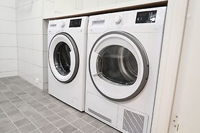 Luxury Business 2 Rooms Apartment up to 3 People By City Living - Umam