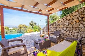 Villa Elissavet - Kalami Bay - Family Pool House