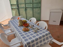 Detached House on the Ground Floor in San Foca Ll77