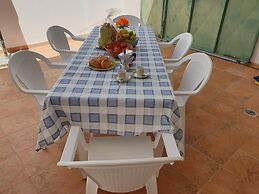 Detached House on the Ground Floor in San Foca Ll77