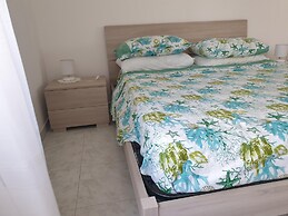 Detached House on the Ground Floor in San Foca Ll77