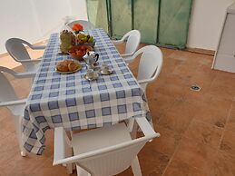 Detached House on the Ground Floor in San Foca Ll77