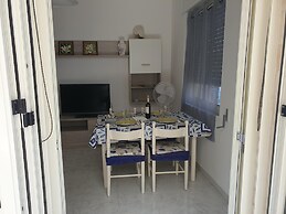 Detached House on the Ground Floor in San Foca Ll77