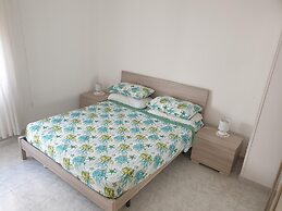 Detached House on the Ground Floor in San Foca Ll77