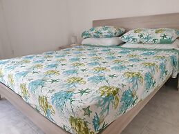 Detached House on the Ground Floor in San Foca Ll77