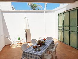 Detached House on the Ground Floor in San Foca Ll77