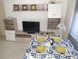 Detached House on the Ground Floor in San Foca Ll77