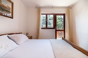 Seafront Spacious Apartment Spazzio