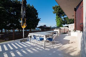 Seafront Spacious Apartment Spazzio