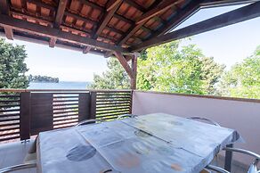 Seafront Spacious Apartment Spazzio